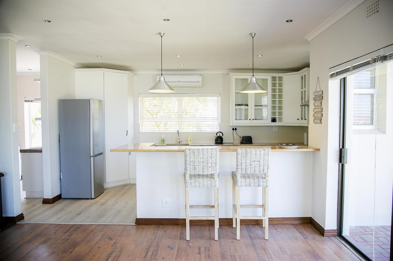Amazing Beach House In Melkbos! Van Riebeeckstrand Exterior photo